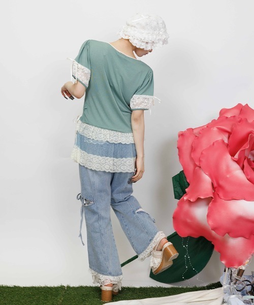 myu:loret(ミュウロレット)の「巻き薔薇付ロングプルオーバー(Tシャツ/カットソー・レディース・グレー/グリーン・FREE)」の4枚目の写真