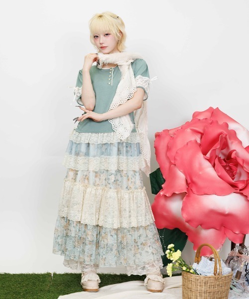 myu:loret(ミュウロレット)の「巻き薔薇付ロングプルオーバー(Tシャツ/カットソー・レディース・グレー/グリーン・FREE)」の8枚目の写真