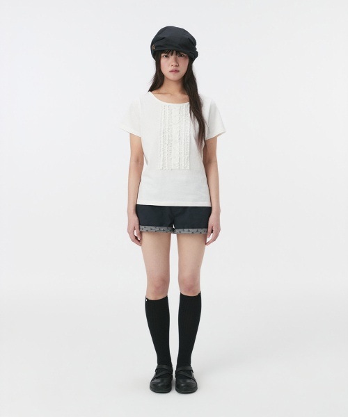 OHESHIO(オヘシオ)の「FLORAL DETAIL COTTON SHORTS, DEEP NAVY(その他パンツ・レディース・その他・1/2)」の3枚目の写真