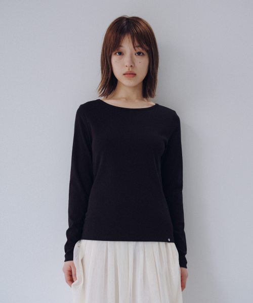 OHESHIO（オヘシオ）の「BASIC SLIM LONG SLEEVE, CHARCOAL（Tシャツ/カットソー・レディース・その他・FREE）」の7枚目の写真