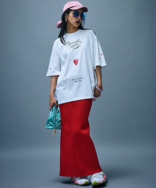 GEVS.(ジェイヴィス)の「綿100%ロゴプリントTシャツ<大きいサイズ有>GEVS.(Tシャツ/カットソー・レディース・スミクロ/オフホワイト・5L/4L/3L/LL/L/M)」の4枚目の写真