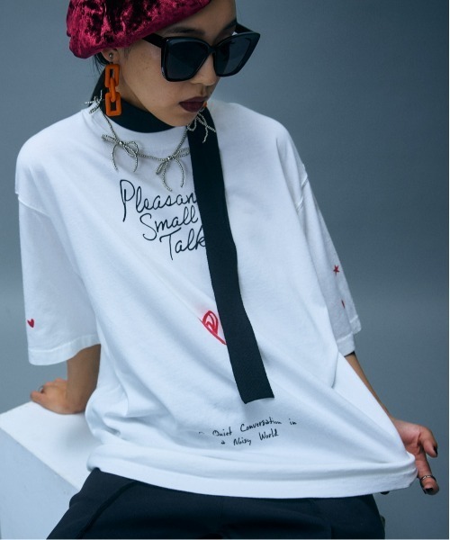 GEVS.(ジェイヴィス)の「綿100%ロゴプリントTシャツ<大きいサイズ有>GEVS.(Tシャツ/カットソー・レディース・スミクロ/オフホワイト・5L/4L/3L/LL/L/M)」の18枚目の写真