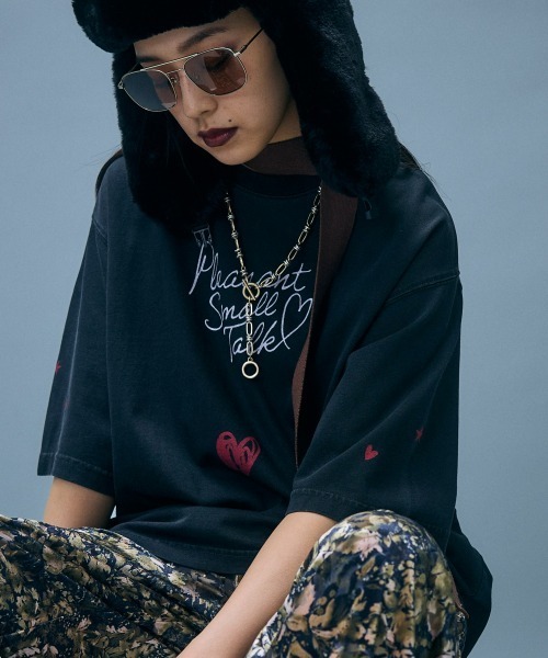 GEVS.(ジェイヴィス)の「綿100%ロゴプリントTシャツ<大きいサイズ有>GEVS.(Tシャツ/カットソー・レディース・スミクロ/オフホワイト・5L/4L/3L/LL/L/M)」の20枚目の写真