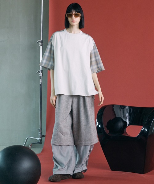MAISON SPECIAL(メゾンスペシャル)の「《UNISEX》Tweed Layered Prime-Wide Shirring Detail Pants/ツイードレイヤードプライムワイドシャーリングディティールパンツ【MAISON SPECIAL/メゾンスペシャル】(その他パンツ・メンズ・ブラック/ライトグレー・2/1/0)」の4枚目の写真