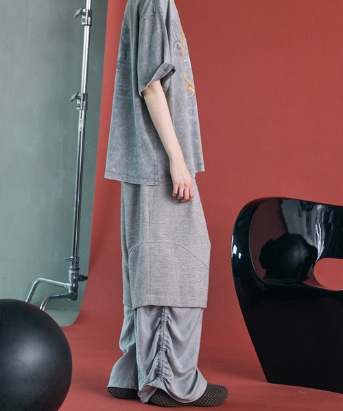 MAISON SPECIAL(メゾンスペシャル)の「《UNISEX》Tweed Layered Prime-Wide Shirring Detail Pants/ツイードレイヤードプライムワイドシャーリングディティールパンツ【MAISON SPECIAL/メゾンスペシャル】(その他パンツ・メンズ・ブラック/ライトグレー・2/1/0)」の12枚目の写真