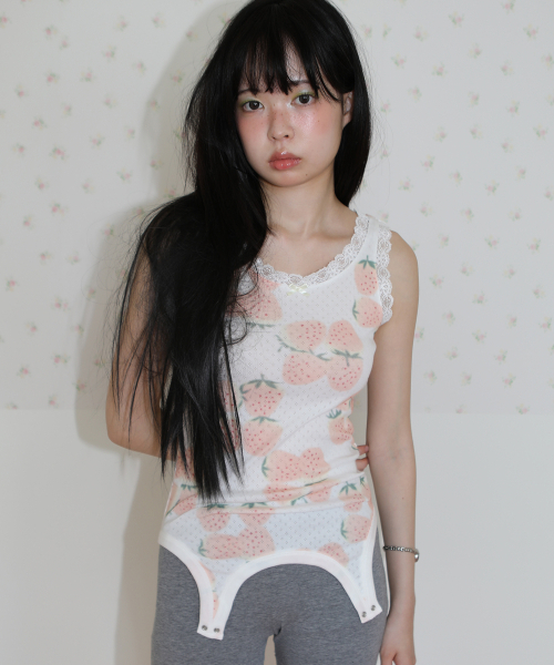 NOFFICIALNOFFICE(ノフィシャルノフィス)の「リバーシブルストロベリー スリーブレストップ ライト(Tシャツ/カットソー・レディース・その他・FREE)」の2枚目の写真