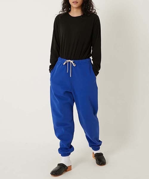 BLUE BLUE(ブルーブルー)の「SWEET PANTS /F アイコニック ジョギーパンツ(スウェットパンツ・メンズ・ダークグレー/ブラック/ブルー・L/M/S)」の14枚目の写真