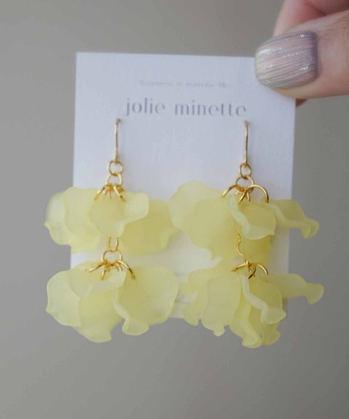CERCA（チェルカ）の「jolie minette/2連 ボリューム 主役ピアス/アレルギー対応（ピアス（両耳用）・レディース・ターメリック/ライトイエロー/ホワイト・FREE）」の6枚目の写真