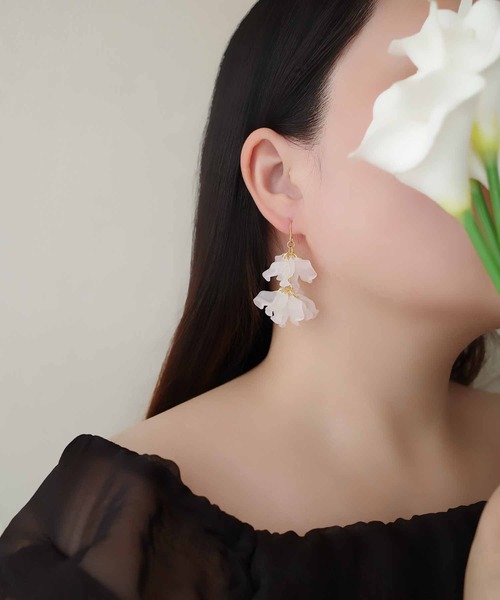 CERCA（チェルカ）の「jolie minette/2連 ボリューム 主役ピアス/アレルギー対応（ピアス（両耳用）・レディース・ターメリック/ライトイエロー/ホワイト・FREE）」の11枚目の写真