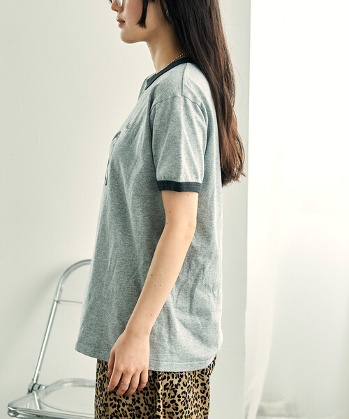 FREAK'S STORE(フリークスストア)の「GOOD ROCK SPEED × FREAK'S STORE/グッドスピード 【MICKEY MOUSE】 Leopard logo ringer Tシャツ/ミッキーマウス/ 別注レオパード柄 ロゴリンガーTシャツ(Tシャツ/カットソー・レディース・オフホワイト/ライトグレー・フリ-)」の11枚目の写真