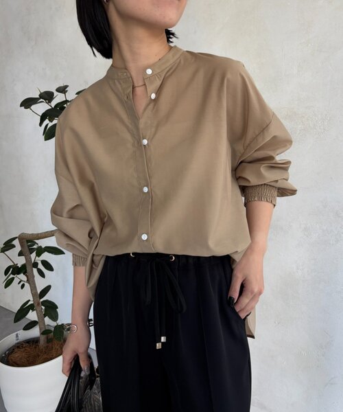 Jena espace merveilleux(ジェナ エスパスメルヴェイユ)の「バックフリルブラウス(シャツ/ブラウス・レディース・オフホワイト/ブラック/ベージュ・FREE)」の11枚目の写真