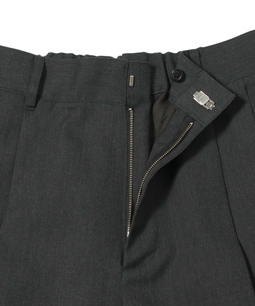 ESTNATION(エストネーション)の「ESTNATION / ウールギャバジン 2タックスラックス(スラックス・メンズ・チャコールグレー・MEDIUM/LARGE)」の4枚目の写真