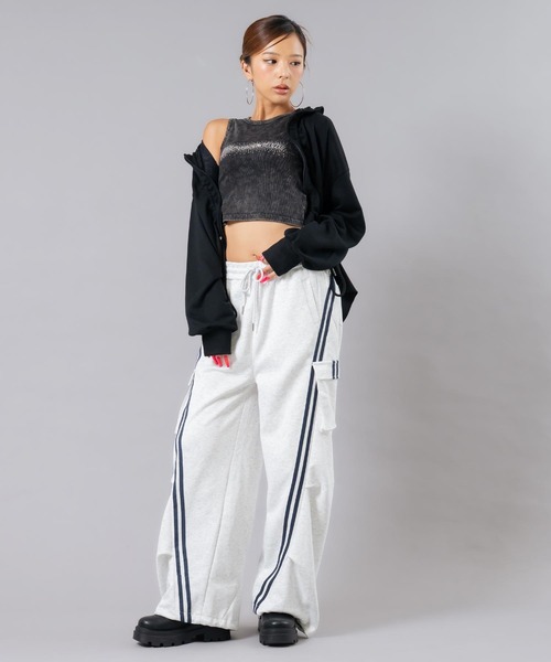 ANAP(アナップ)の「ラインスウェットカーゴパンツ(その他パンツ・レディース・ブラウン/ネイビー/ライトグレー・F)」の22枚目の写真