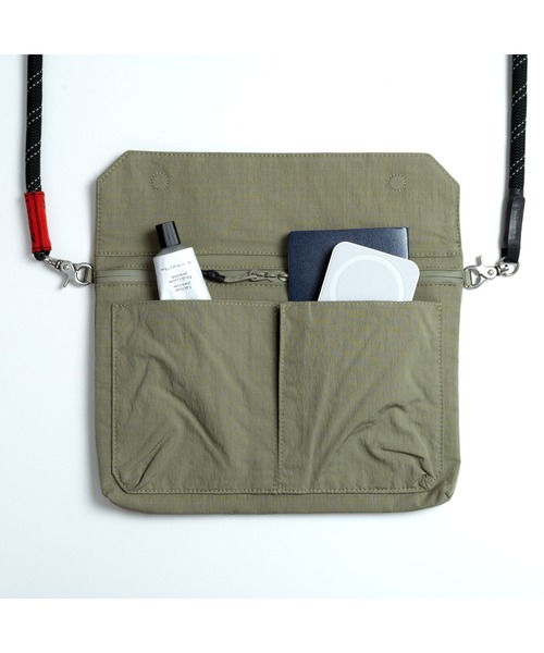 Topologie(トポロジー)の「Utility Musette Medium(ユーティリティ ミュゼット ミディアム)(ショルダーバッグ・レディース・モスグリーン系・ONE SIZE)」の4枚目の写真