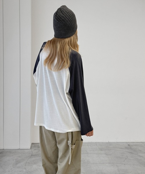 CANAL JEAN(キャナルジーン)の「Lakey Park 胸ロゴ配色ラグランロンT(Tシャツ/カットソー・レディース・ネイビー/パープル・ONE SIZE)」の5枚目の写真