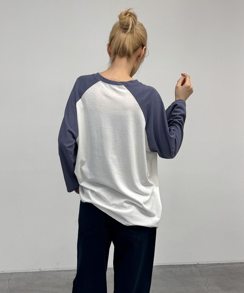 CANAL JEAN(キャナルジーン)の「Lakey Park 胸ロゴ配色ラグランロンT(Tシャツ/カットソー・レディース・ネイビー/パープル・ONE SIZE)」の9枚目の写真