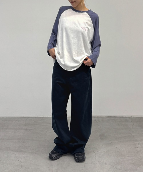 CANAL JEAN(キャナルジーン)の「Lakey Park 胸ロゴ配色ラグランロンT(Tシャツ/カットソー・レディース・ネイビー/パープル・ONE SIZE)」の10枚目の写真