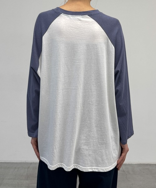 CANAL JEAN(キャナルジーン)の「Lakey Park 胸ロゴ配色ラグランロンT(Tシャツ/カットソー・レディース・ネイビー/パープル・ONE SIZE)」の13枚目の写真