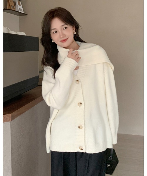 BIRTHDAY BASH(バースデイバッシュ)の「KNIT CARDIGAN with MUFFLER(ニットカーディガン マフラー付き)(カーディガン/ボレロ・レディース・ホワイト・FREE)」の2枚目の写真