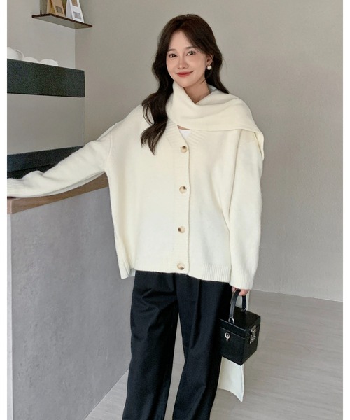 BIRTHDAY BASH(バースデイバッシュ)の「KNIT CARDIGAN with MUFFLER(ニットカーディガン マフラー付き)(カーディガン/ボレロ・レディース・ホワイト・FREE)」の18枚目の写真