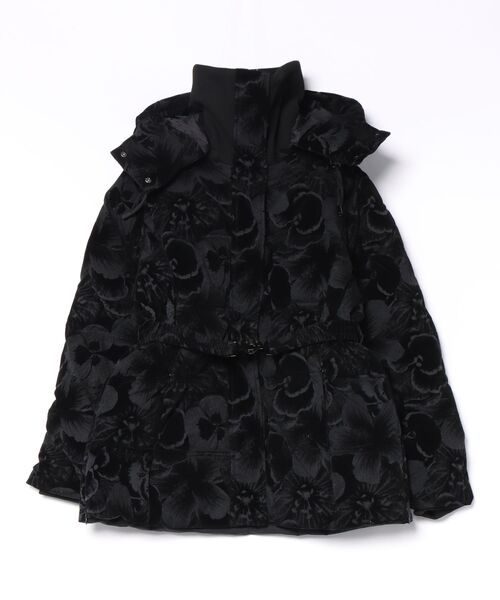 Desigual(デシグアル)の「Floral quilted hooded coat / フローラルキルティングフーディーコート(ダウンジャケット/コート・レディース・ブラック・S/M/L)」の2枚目の写真