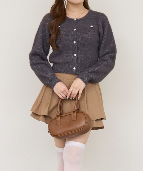 Another Branch olive des olive(アナザーブランチオリーブデオリーブ)の「ラメフェザーゴールドボタンカーディガン(カーディガン/ボレロ・レディース・ネイビー/チャコールグレー/ボルドー/アイボリー・FREE)」の9枚目の写真