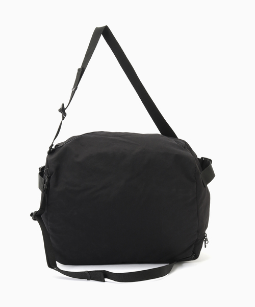 SAN SAN GEAR(サンサンギア)の「SAN SAN GEAR / サンサンギア AFFINE UTILITY BAG(ショルダーバッグ・メンズ・ブラック・FREE)」の4枚目の写真