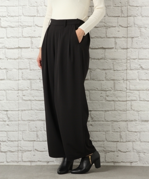 LEPSIM（レプシィム）の「タックイージーワイドパンツ2　736688（その他パンツ・レディース・ブラック/ホワイト/ブラウン・MEDIUM/LARGE）」の2枚目の写真