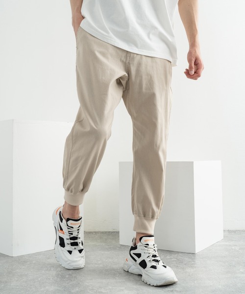 Rocky Monroe(ロッキーモンロー)の「コットンリネン イージークロップドジョガーパンツ 別注ワンマイルウェア(その他パンツ・メンズ・ベージュ/ネイビー/ブラック/カーキ/ホワイト/ピンク/ブルー/グレー/サックスブルー/ワンウォッシュ/ブラウン/チャコール/ブラック系/ブルーグレー/ベージュ系・M/LL/L/XXL/S)」の9枚目の写真