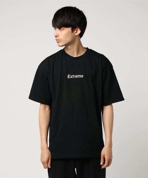 STYLEBLOCK(スタイルブロック)の「後見頃切替ロゴプリントビッグシルエット半袖Tシャツ(Tシャツ/カットソー・メンズ・ブラック/オフホワイト/レッド・L/M)」の2枚目の写真