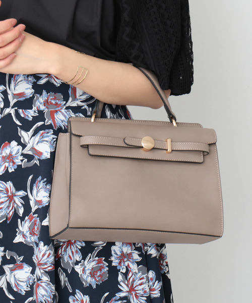 N.（N. Natural Beauty Basic）（エヌエヌナチュラルビューティーベーシック）の「ベルトフラップ2WAYショルダーバッグ（ショルダーバッグ・レディース・ブラック/グレー系その他/ブルー系その他/イエロー系その他・ﾌﾘ-）」の2枚目の写真