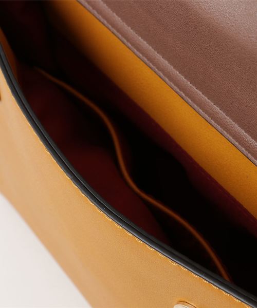 N.（N. Natural Beauty Basic）（エヌエヌナチュラルビューティーベーシック）の「ベルトフラップ2WAYショルダーバッグ（ショルダーバッグ・レディース・ブラック/グレー系その他/ブルー系その他/イエロー系その他・ﾌﾘ-）」の6枚目の写真