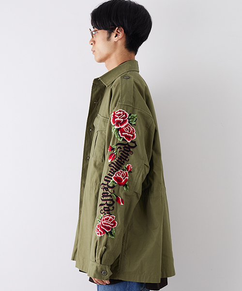 Iroquois（イロコイ）の「【Iroquois】REDROSE EMBROIDARY（ミリタリージャケット・メンズ・カーキ/ブラック・2/1）」の7枚目の写真