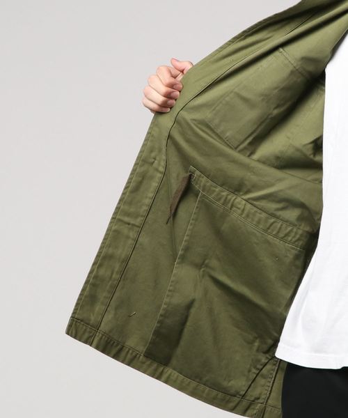 Iroquois（イロコイ）の「【Iroquois】REDROSE EMBROIDARY（ミリタリージャケット・メンズ・カーキ/ブラック・2/1）」の4枚目の写真