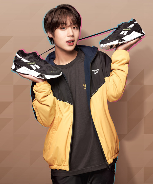 Reebok（リーボック）の「アズトレック [AZTREK BW]（スニーカー・メンズ・ホワイト×ブラック/ブラック×ホワイト・23.5cm/24.5cm/25.5cm/26.5cm/27.5cm/28.5cm/23.0cm/24.0cm/25.0cm/26.0cm/27.0cm/28.0cm/29.0cm）」の18枚目の写真