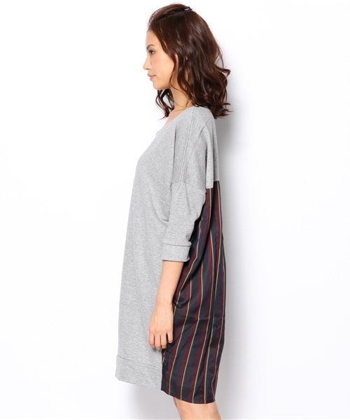 Ray BEAMS(レイビームス)の「□Ray BEAMS / バック レジメンタルストライプ ワンピース(ワンピース・レディース・ライトグレー/チャコールグレー・ONE SIZE)」の4枚目の写真