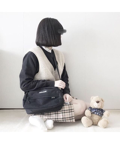 DEVICE（デバイス）の「Rename CORDURA ナイロン 軽量 ミニ ショルダーバッグ（ショルダーバッグ・レディース・ブラック/ブラック×ホワイト/ブラック×イエロー・FREE）」の11枚目の写真