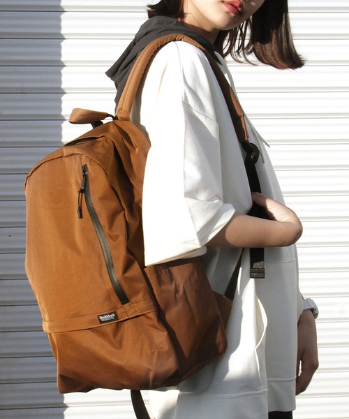 Healthknit Product（ヘルスニットプロダクト）の「Healthknit Product 撥水/はっ水ナイロン11ポケットバックパック（バックパック/リュック・メンズ・ホワイト/ブラック/ネイビー/オリーブ/カーキ/オレンジ/ダークベージュ/グレイッシュベージュ/ライトグリーン/パープル/ブルー/グレー/ラベンダー・FREE）」の6枚目の写真