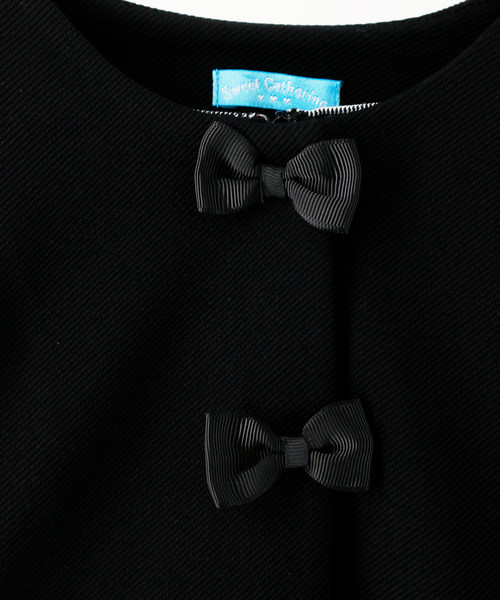 Catherine Cottage（キャサリンコテージ）の「リボンモチーフセットアップスーツ（スーツセット・キッズ・ブラック・110/120/130）」の7枚目の写真
