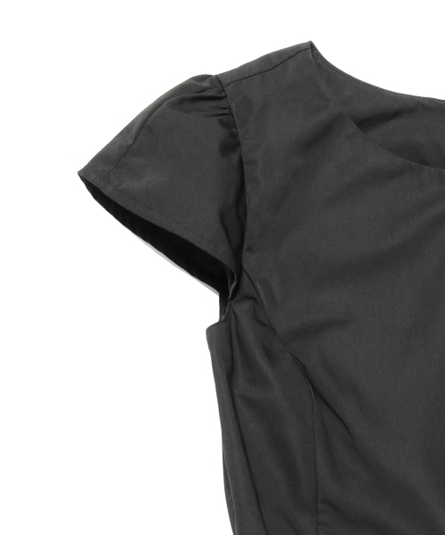 Ray BEAMS(レイビームス)の「Ray BEAMS / チュール ギャザー レイヤー ワンピース(ワンピース・レディース・ブラック/ネイビー/ベージュ・0/1)」の19枚目の写真