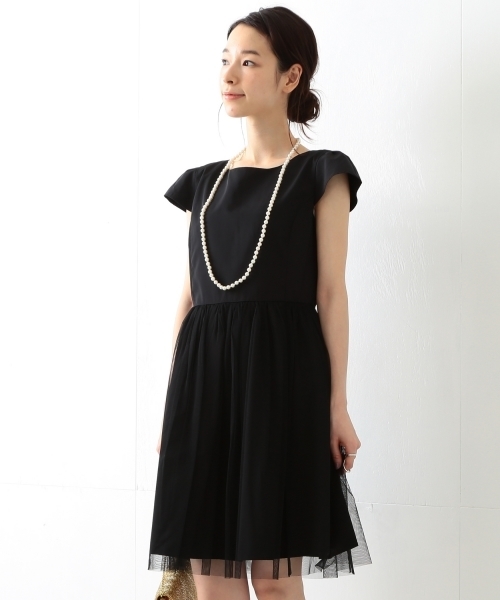 Ray BEAMS(レイビームス)の「Ray BEAMS / チュール ギャザー レイヤー ワンピース(ワンピース・レディース・ブラック/ネイビー/ベージュ・0/1)」の6枚目の写真