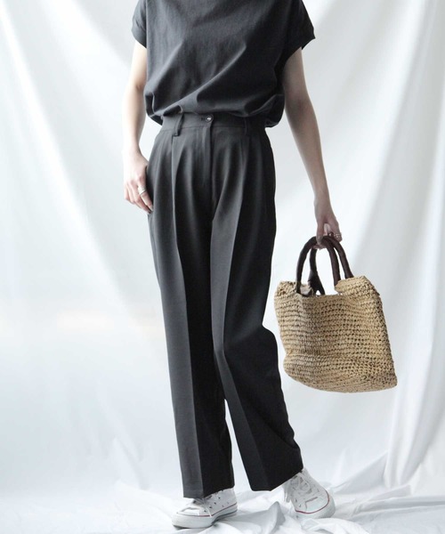 Chillfar（チルファー）の「センタープレスポリトロカラースラックス（スラックス・レディース・ブラック/ダークブラウン/ピンク/ブルー/グリーン/アイボリー/キャメル/ワイン/オレンジ・MEDIUM/LARGE）」の2枚目の写真