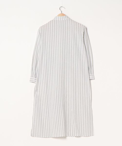 GeeRA（ジーラ）の「前結びデザインシャツワンピース（シャツワンピース・レディース・ブルー/オフホワイト・MEDIUM/LARGE/X-LARGE/XX-LARGE）」の8枚目の写真