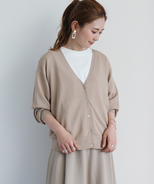 AMERICAN HOLIC（アメリカンホリック）の「Vネックドルマンニットカーディガン＊（カーディガン/ボレロ・レディース・グリーン/アイボリー/ブラック/モカ/ピンク/ブルー・MEDIUM/LARGE/L/M）」の3枚目の写真