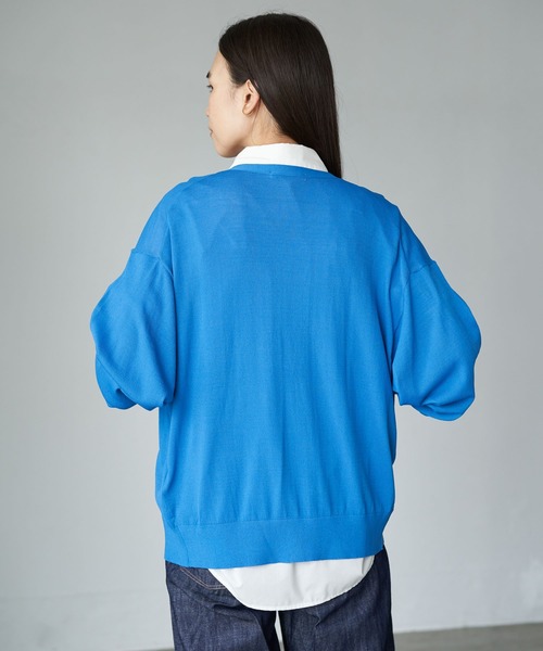 AMERICAN HOLIC（アメリカンホリック）の「Vネックドルマンニットカーディガン＊（カーディガン/ボレロ・レディース・グリーン/アイボリー/ブラック/モカ/ピンク/ブルー・MEDIUM/LARGE/L/M）」の10枚目の写真