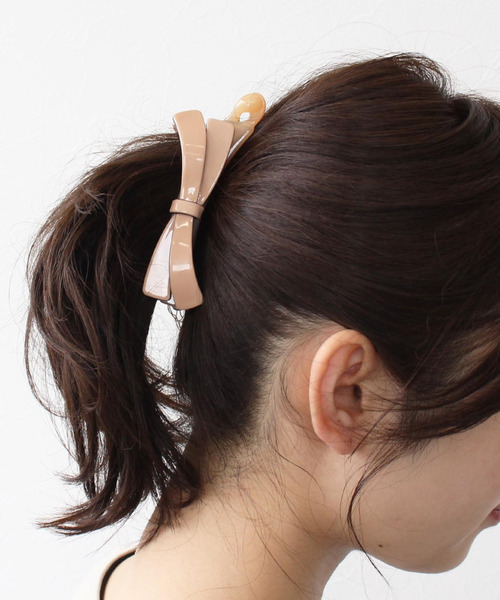 Three Four Time（ｽﾘｰﾌｫｰﾀｲﾑ）の「アセチリボンバナナクリップ（バレッタ/ヘアクリップ・レディース・ベージュ/ブラック・FREE）」の7枚目の写真