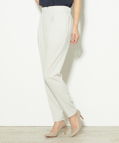 Liesse（リエス）の「センタープレスパンツ（その他パンツ・レディース・モスグリーン/ブラック/チャコールグレー/ライトグレー・M/L/S）」の4枚目の写真