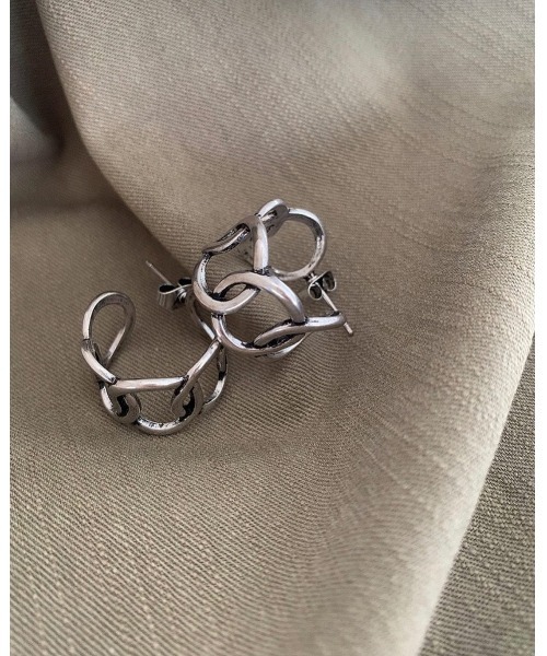 mou（モウ）の「Hoop Chain Pierce（ピアス（両耳用）・レディース・シルバー・FREE）」の8枚目の写真