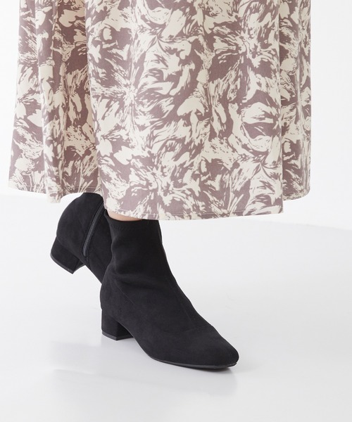 menue（メヌエ）の「3.5cmヒール ローヒール ストレッチブーツ（ブーツ・レディース・ホワイト/ブラック/ブラウン/ブラック系その他/モカ/グレイッシュベージュ/アイボリー/ラベンダー/ベージュ・LL/3L/S/M/L/XS/XXS）」の5枚目の写真