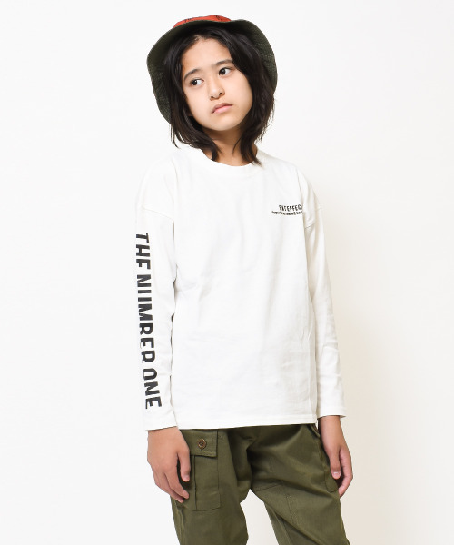 RAT EFFECT（ラットエフェクト）の「袖ロゴプリントロングTシャツ（Tシャツ/カットソー・キッズ・ベージュ/オフホワイト/カーキ/ブルー/ブラック・120/130/140/150/160/170）」の2枚目の写真